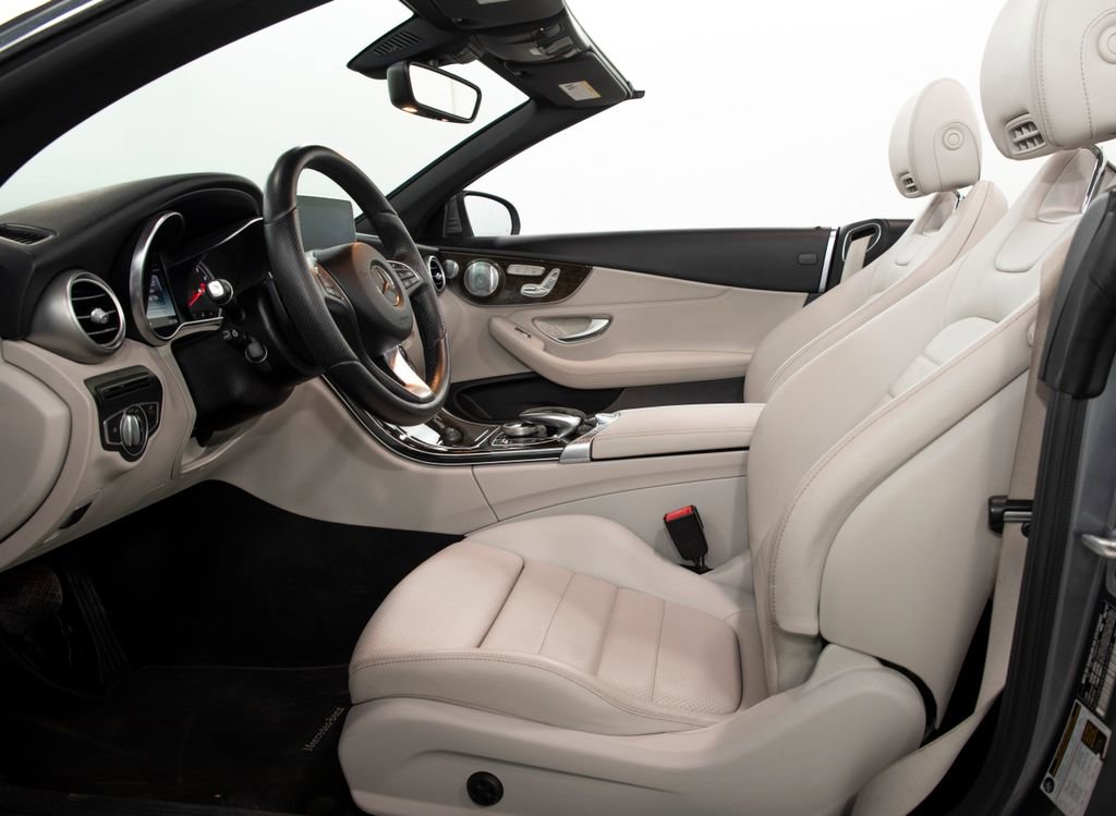 Used 2018 Mercedes-Benz C 300 4MATIC Cabriolet image 8