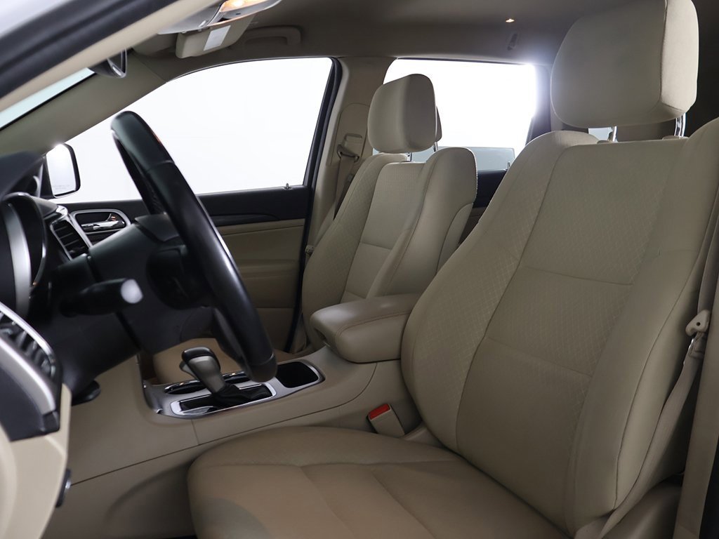 Used 2022 Jeep Grand Cherokee Laredo E image 26