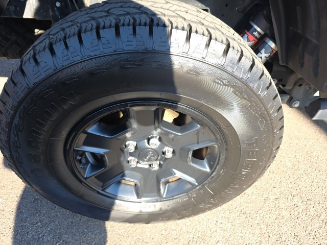 Used 2022 Jeep Gladiator Mojave AWD/4WD image 29