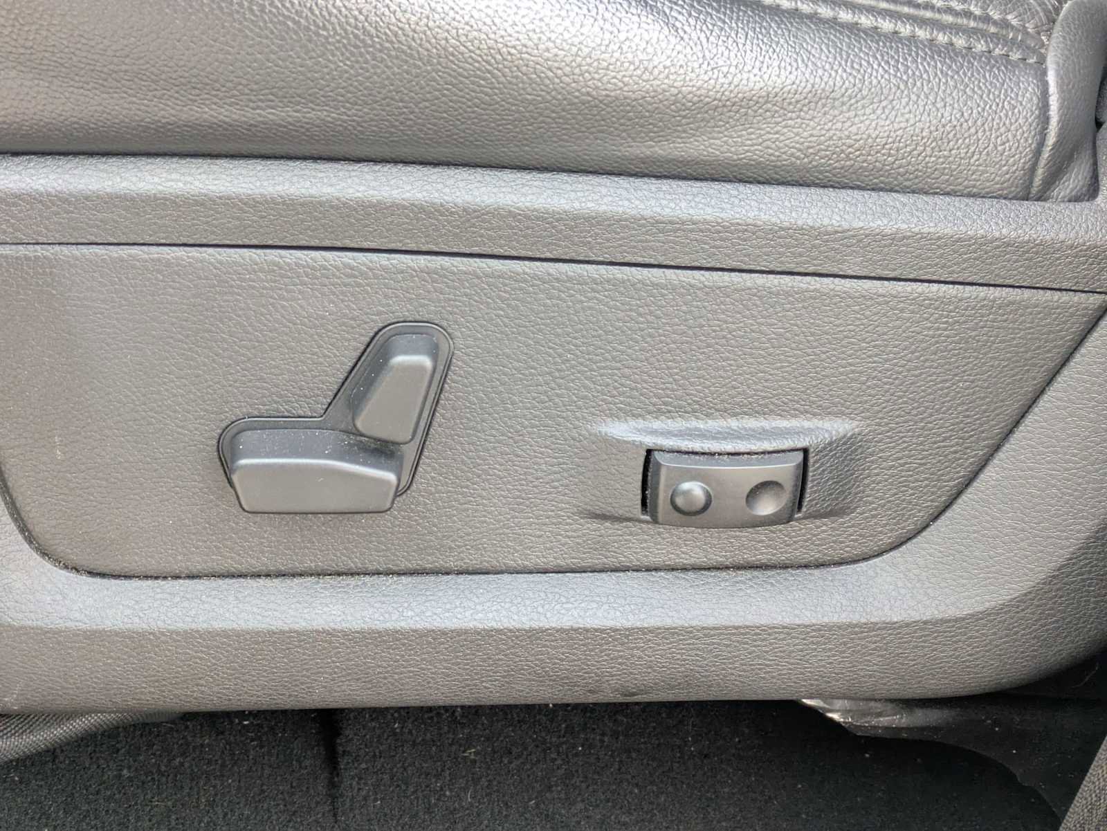 Used 2019 RAM 1500 Lone Star image 16