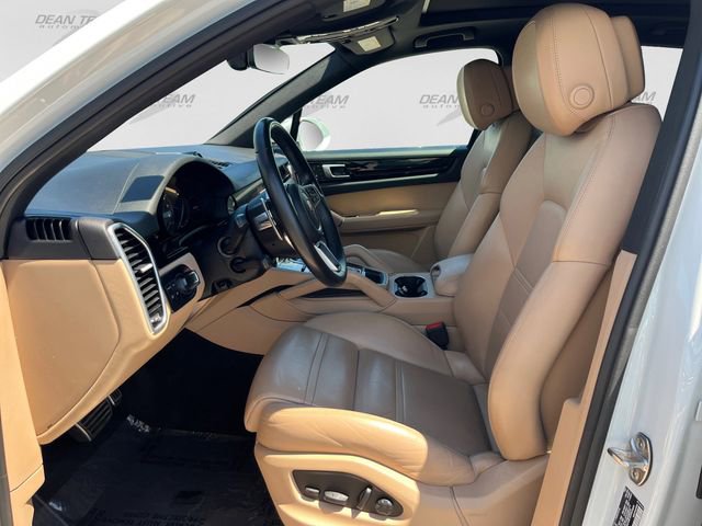 Used 2022 Porsche Cayenne S AWD/4WD image 9