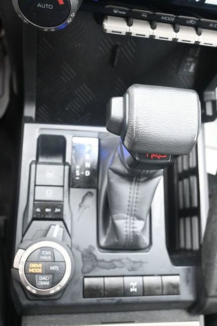 Used 2024 Toyota Tacoma TRD Off-Road image 14