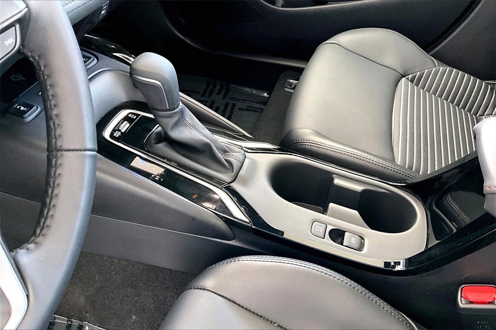 Certified 2025 Toyota Corolla XSE image 18