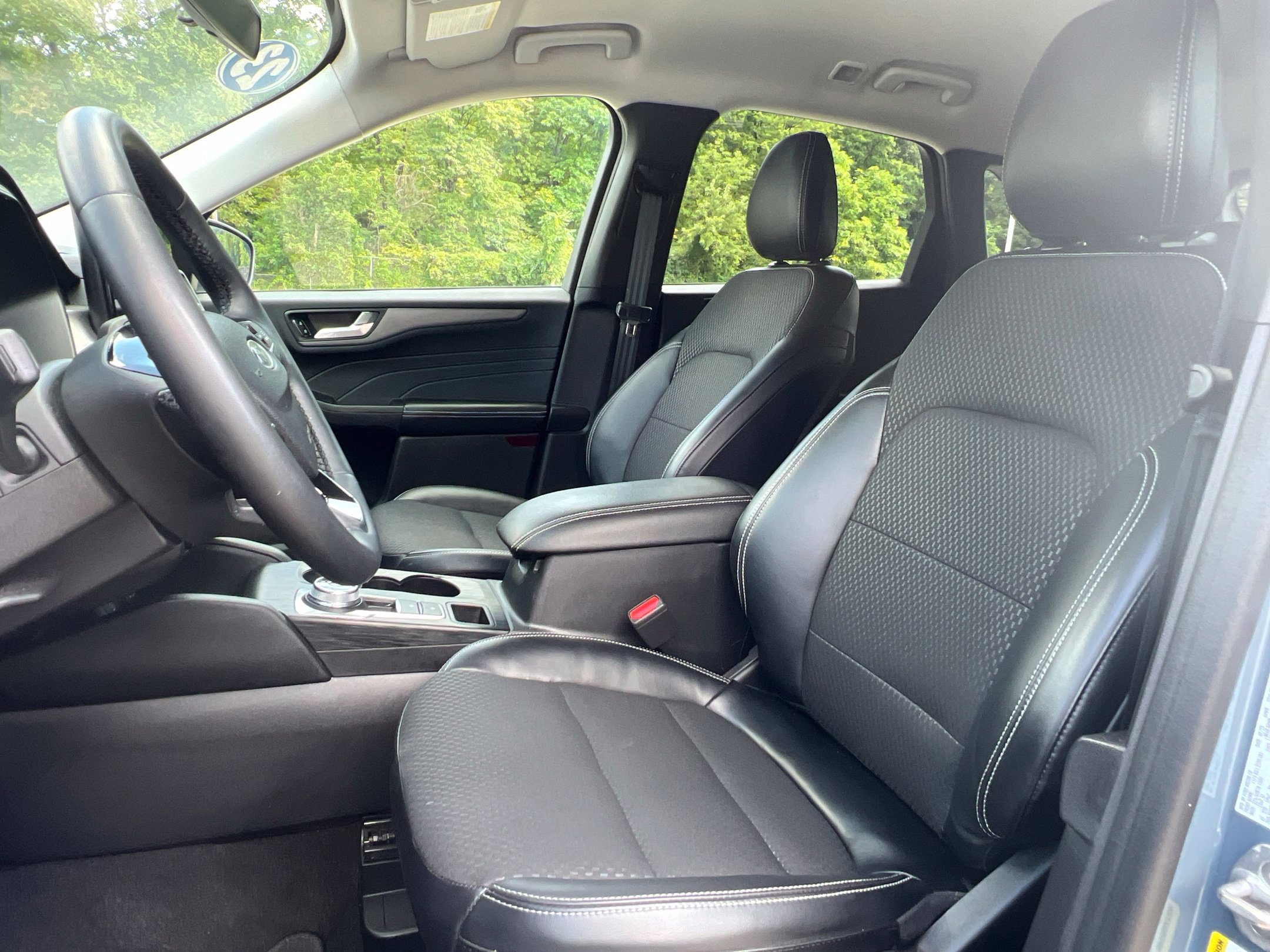 Used 2023 Ford Escape SE FWD image 20