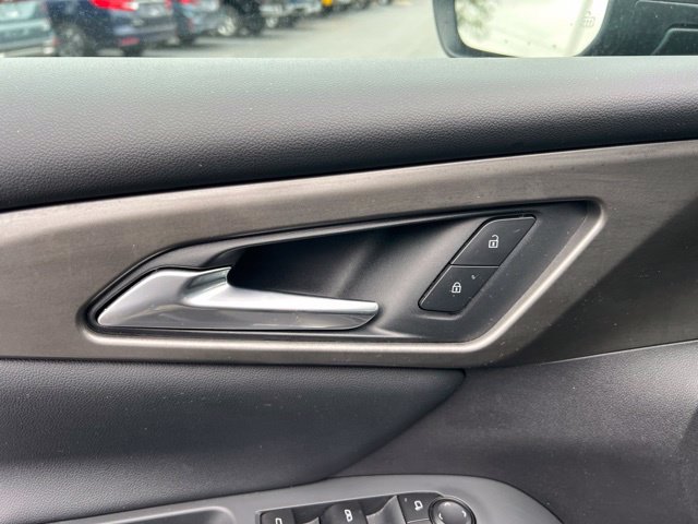 Used 2026 Chevrolet Traverse LT AWD/4WD image 26