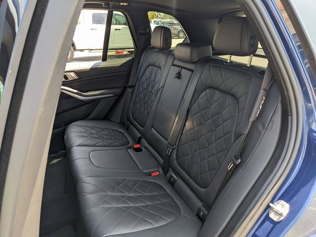 Used 2023 BMW X5 xDrive45e image 38
