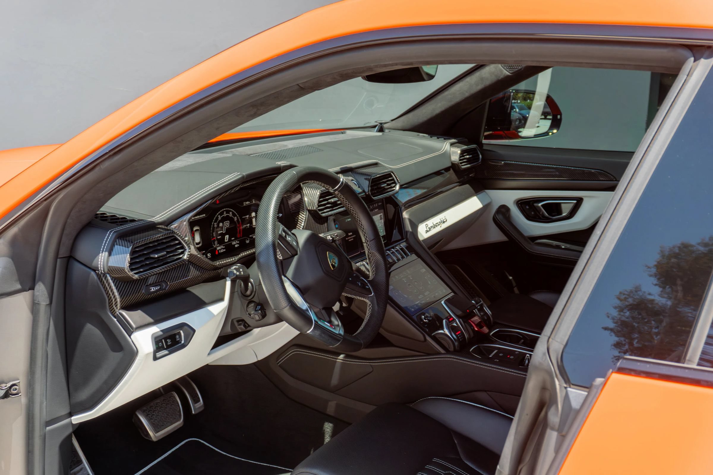 Used 2023 Lamborghini Urus S AWD/4WD image 77