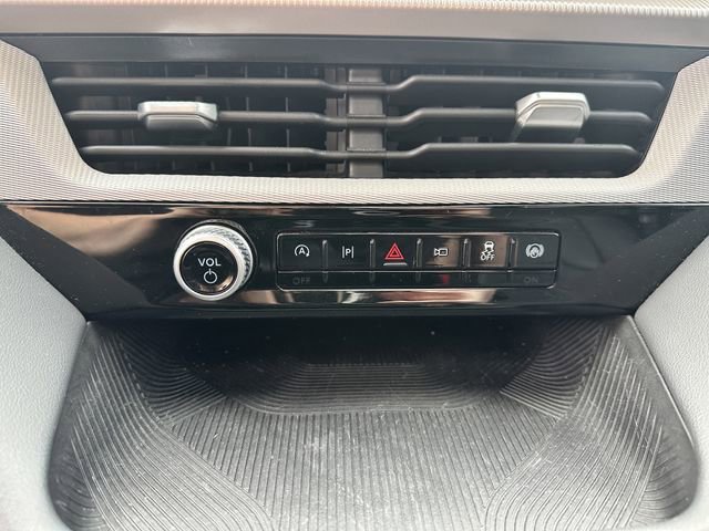 Certified 2025 Ford Explorer Active w/ Active Comfort Package AWD/4WD image 23