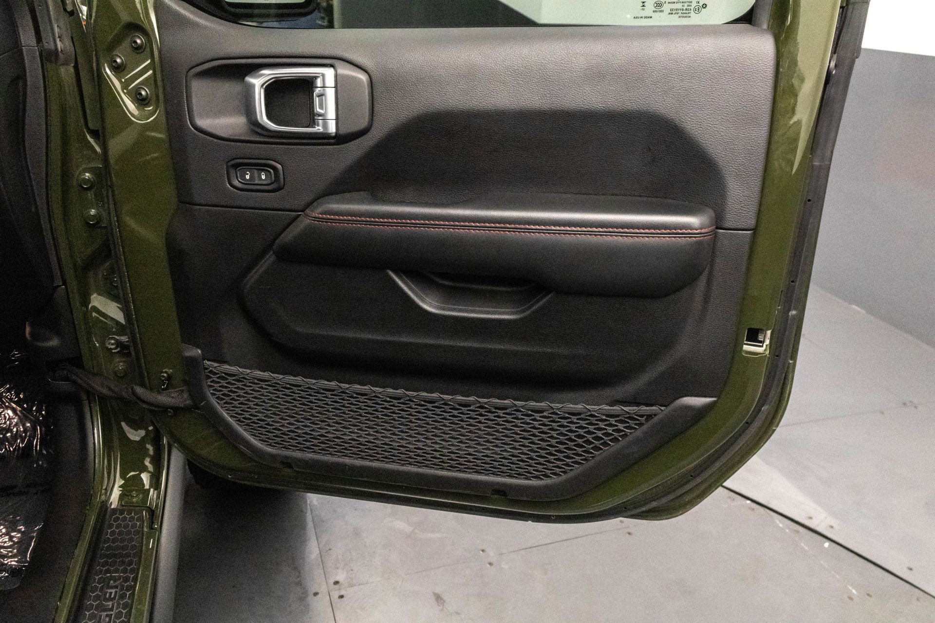 Used 2024 Jeep Wrangler Unlimited Rubicon image 46
