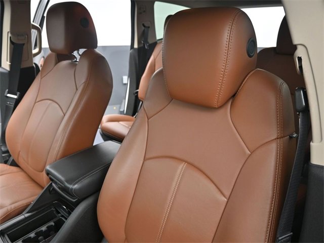 Used 2017 Chevrolet Traverse LT image 13