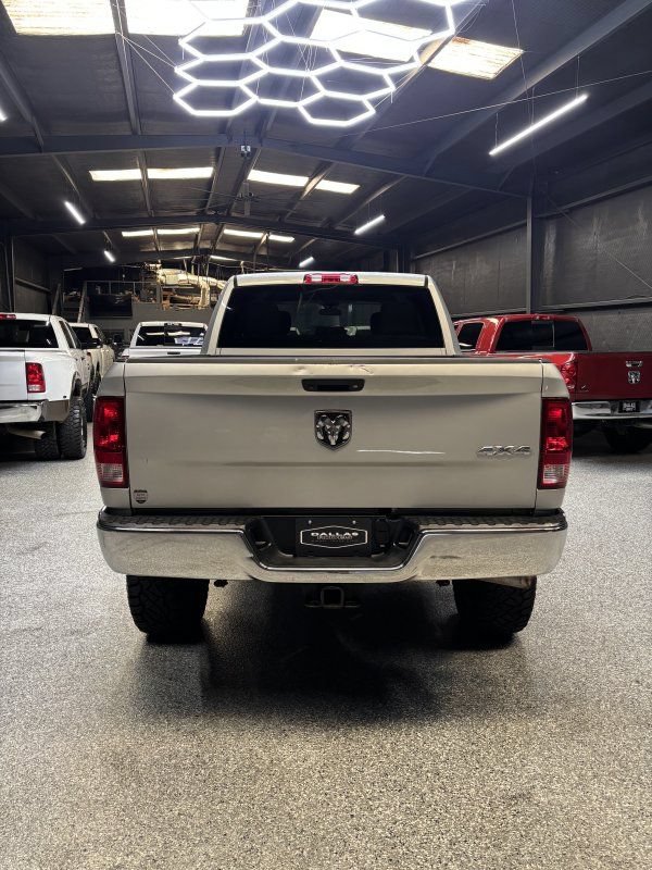 Used 2018 RAM 2500 Tradesman w/ Chrome Appearance Group AWD/4WD image 5