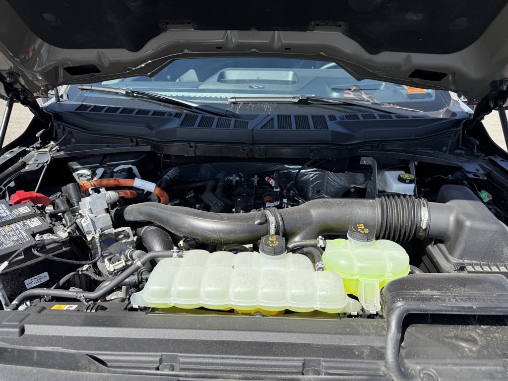 New 2025 Ford F150 Lariat w/ Equipment Group 502A High image 10