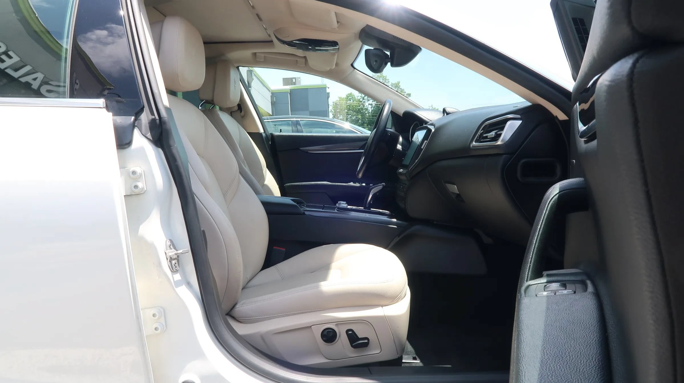 Used 2020 Maserati Ghibli RWD image 25