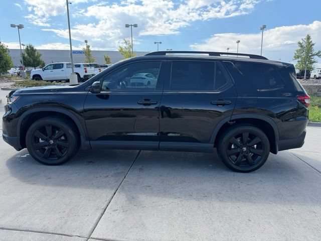 Used 2025 Honda Pilot Black Edition image 5