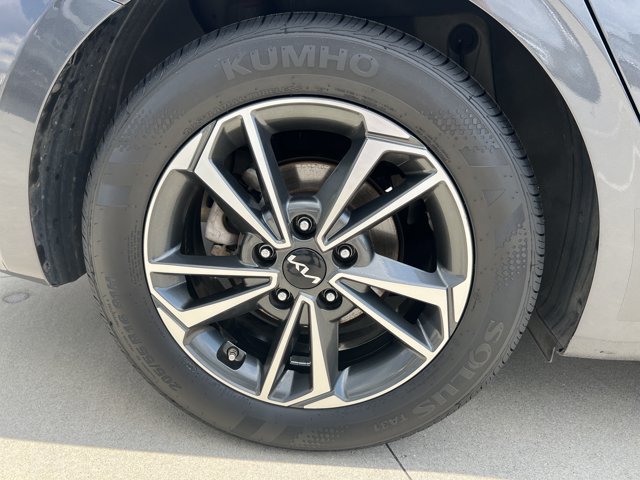 Certified 2024 Kia Forte LXS w/ LXS Technology Package FWD image 18