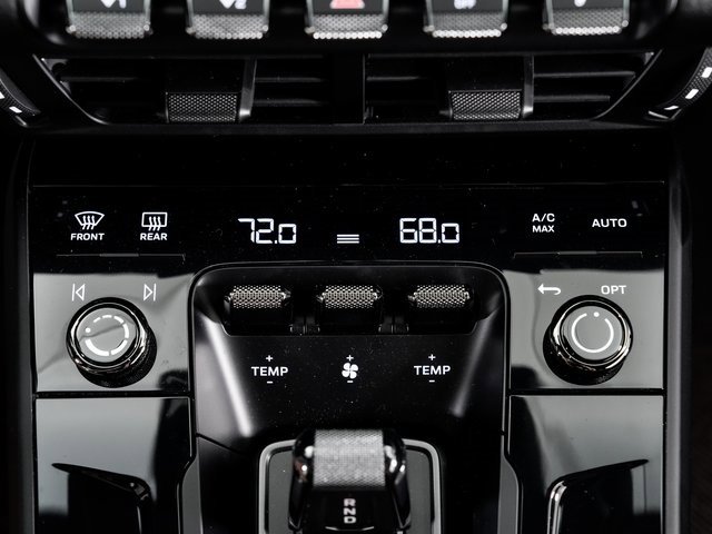 Used 2025 Porsche 911 Carrera image 23