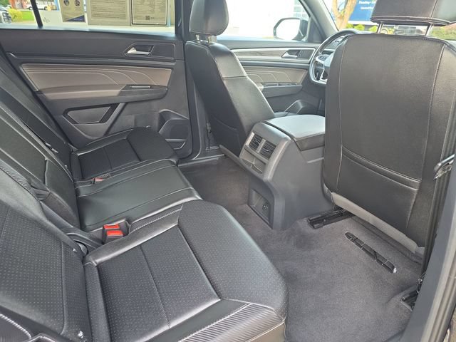 Used 2023 Volkswagen Atlas Cross Sport SE AWD/4WD image 12