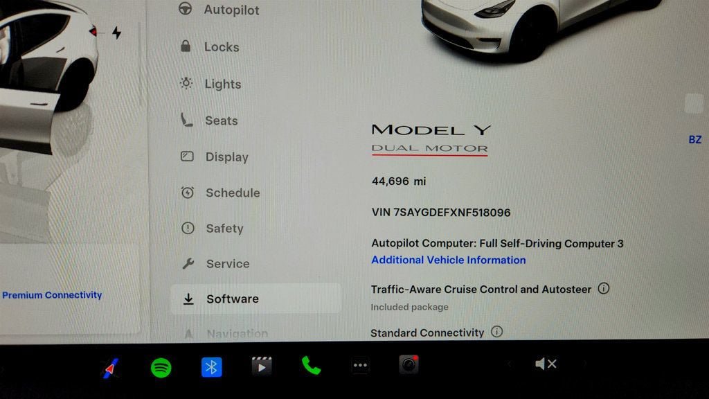 Used 2022 Tesla Model Y Performance AWD/4WD image 14