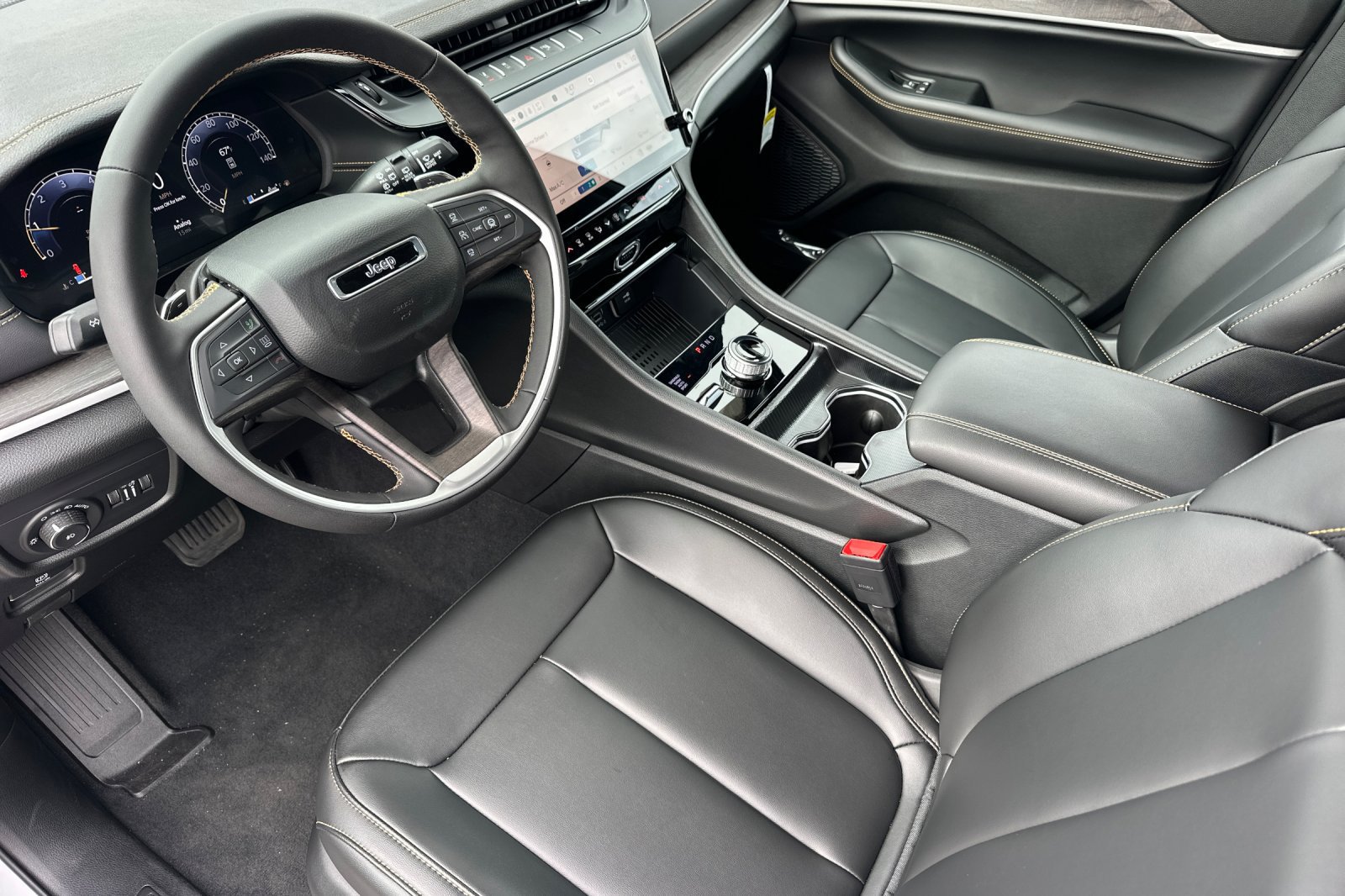 New 2026 Jeep Grand Cherokee L Limited AWD/4WD image 9