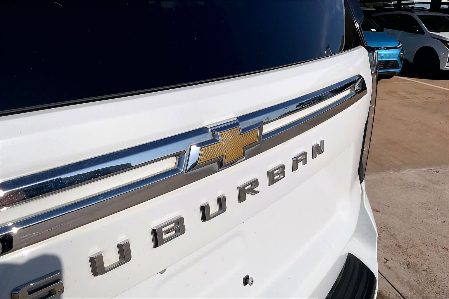 Used 2021 Chevrolet Suburban LT w/ Rear Media and Nav Package AWD/4WD image 30