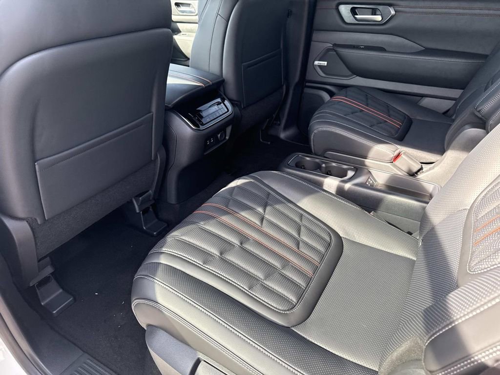 New 2026 Nissan Armada PRO-4X w/ Captain's Chari Seat Package image 17