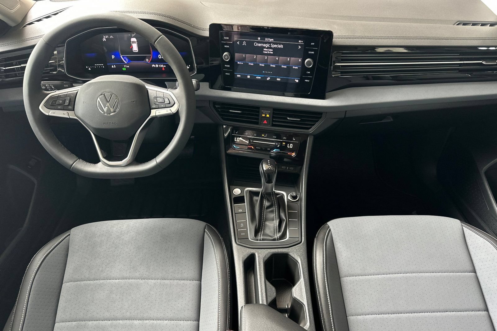 New 2026 Volkswagen Jetta SE FWD image 11