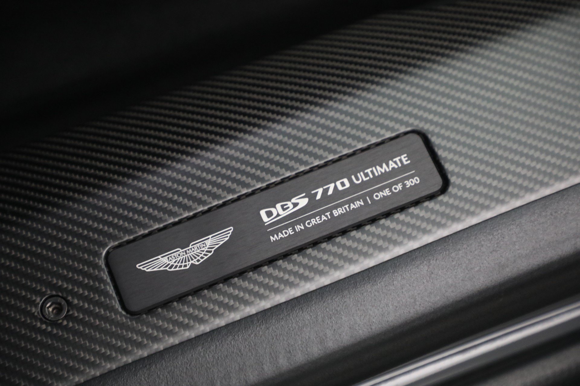 Used 2023 Aston Martin DBS Coupe RWD image 37