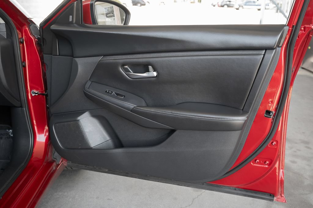 Used 2024 Nissan Sentra SV FWD image 41