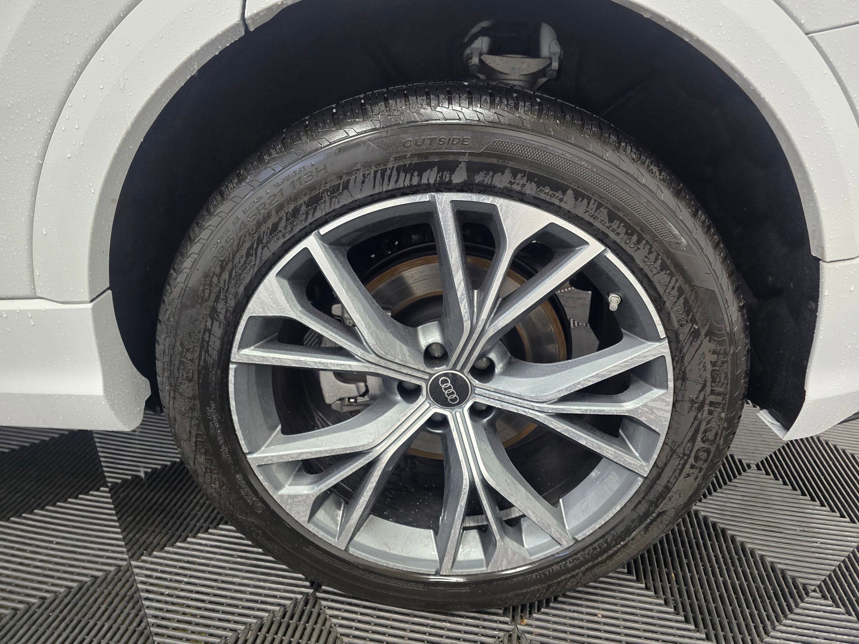 Certified 2025 Audi Q8 Premium Plus w/ Premium Plus Package image 21