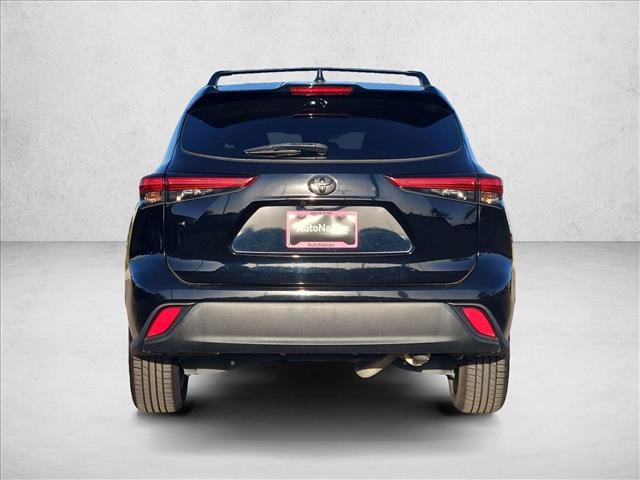 Used 2026 Toyota Highlander XLE AWD/4WD image 7