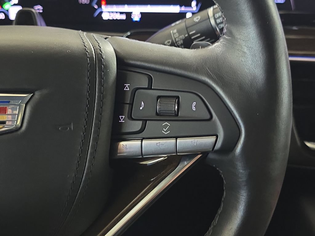 Used 2023 Cadillac Escalade Sport Platinum w/ LPO, ONYX Package AWD/4WD image 21