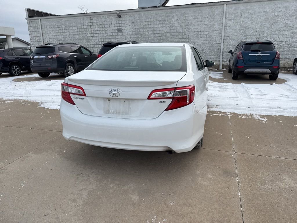 Used 2013 Toyota Camry SE image 6
