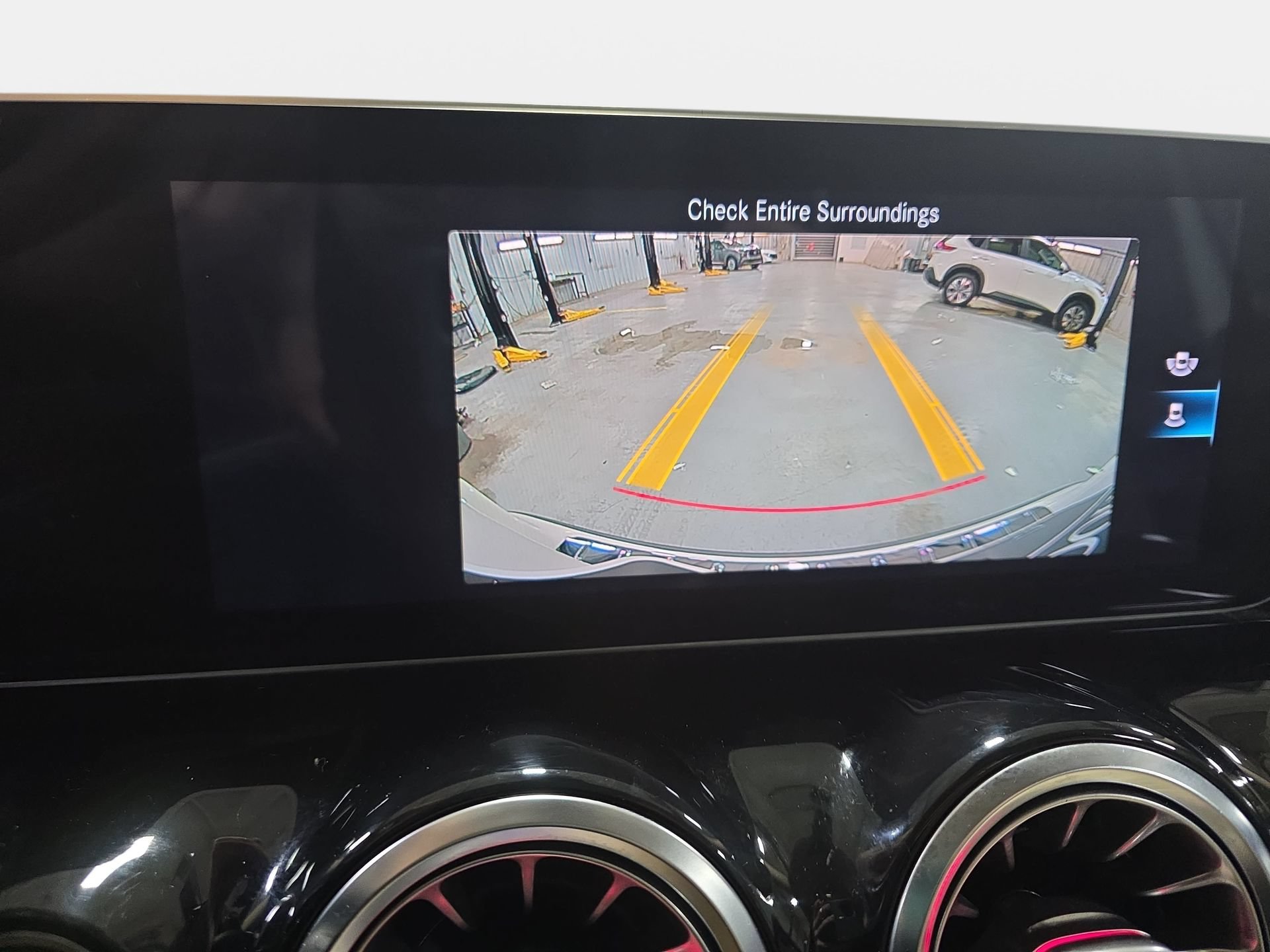 Used 2021 Mercedes-Benz GLA 250 w/ Premium Package image 23