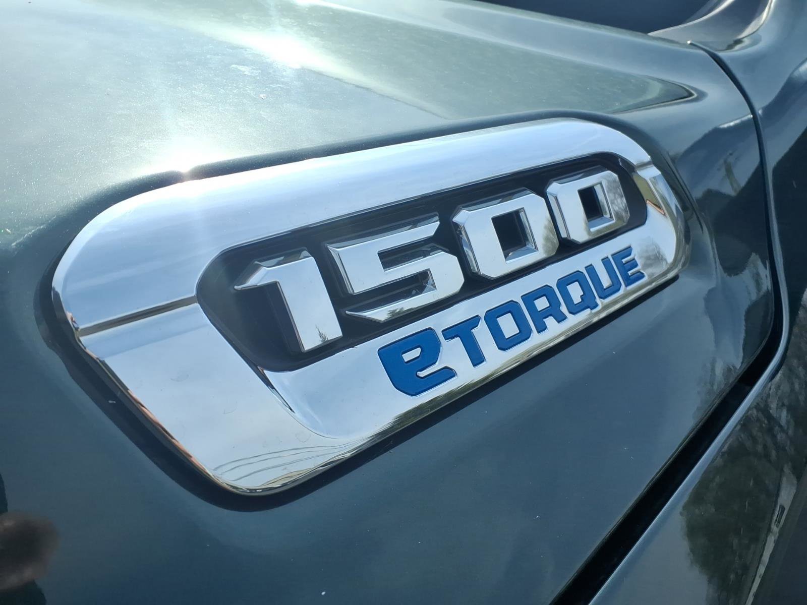 New 2026 RAM 1500 Laramie AWD/4WD image 8