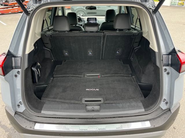 Used 2021 Nissan Rogue SL image 18