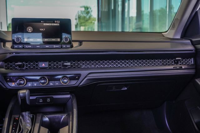 Used 2023 Honda Accord EX image 17