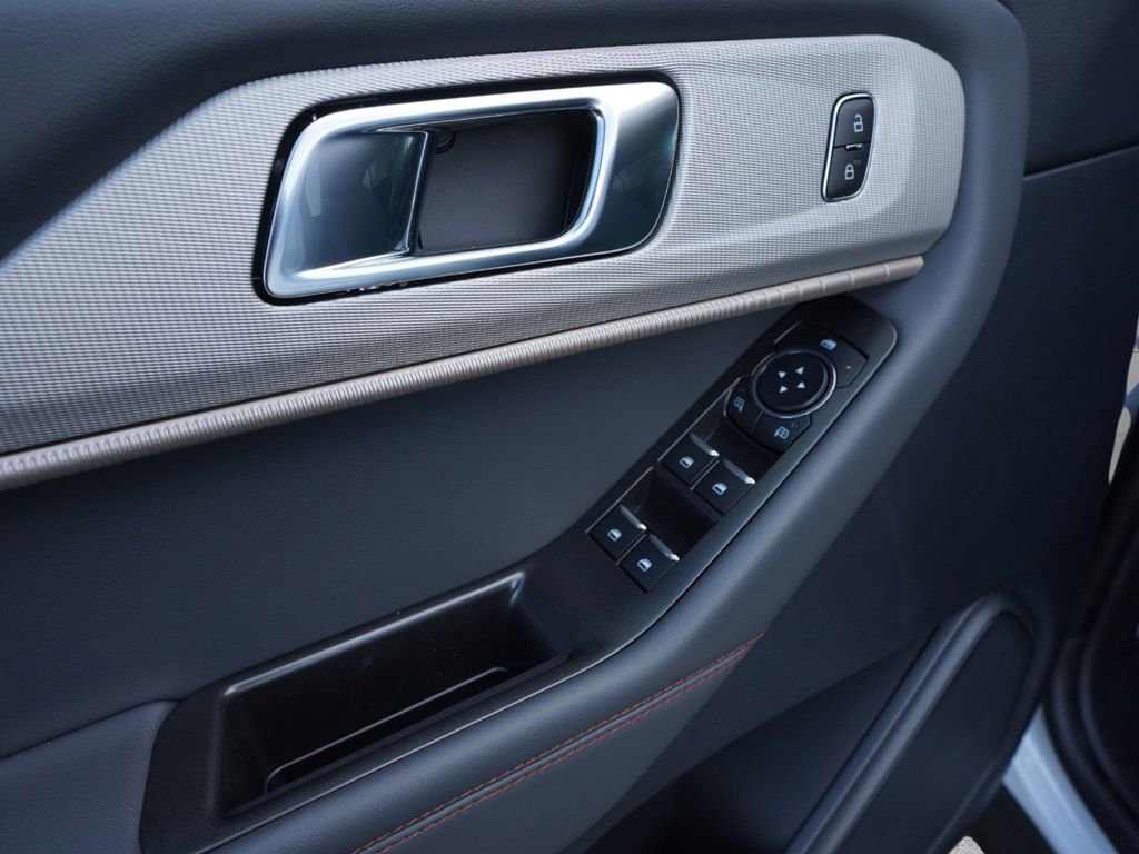 New 2026 Ford Explorer Active image 25