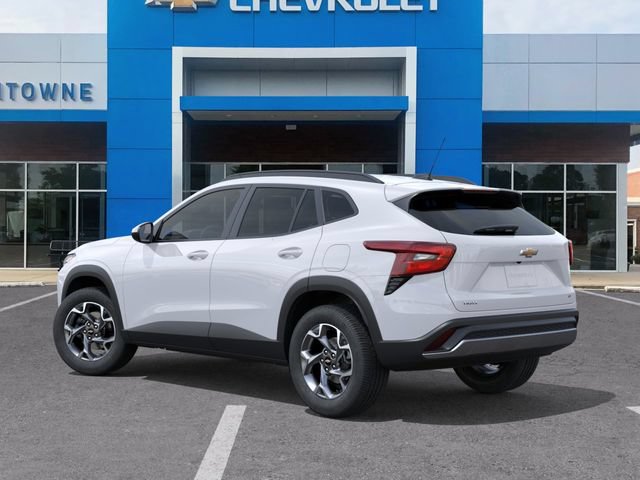 New 2026 Chevrolet Trax LT w/ LT Convenience Package FWD image 3
