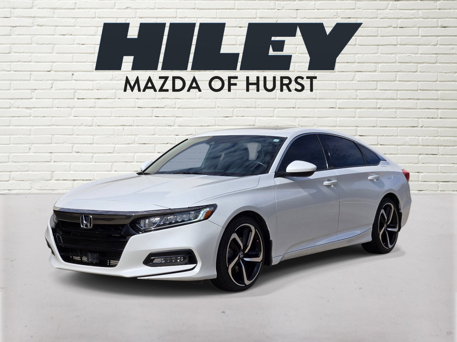 Used 2019 Honda Accord Sport image 3