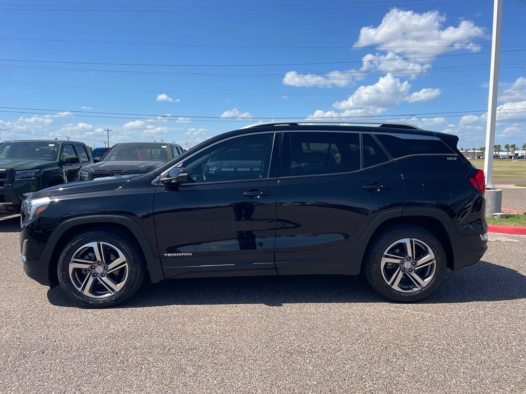 Used 2021 GMC Terrain SLT w/ Infotainment Package II FWD image 4
