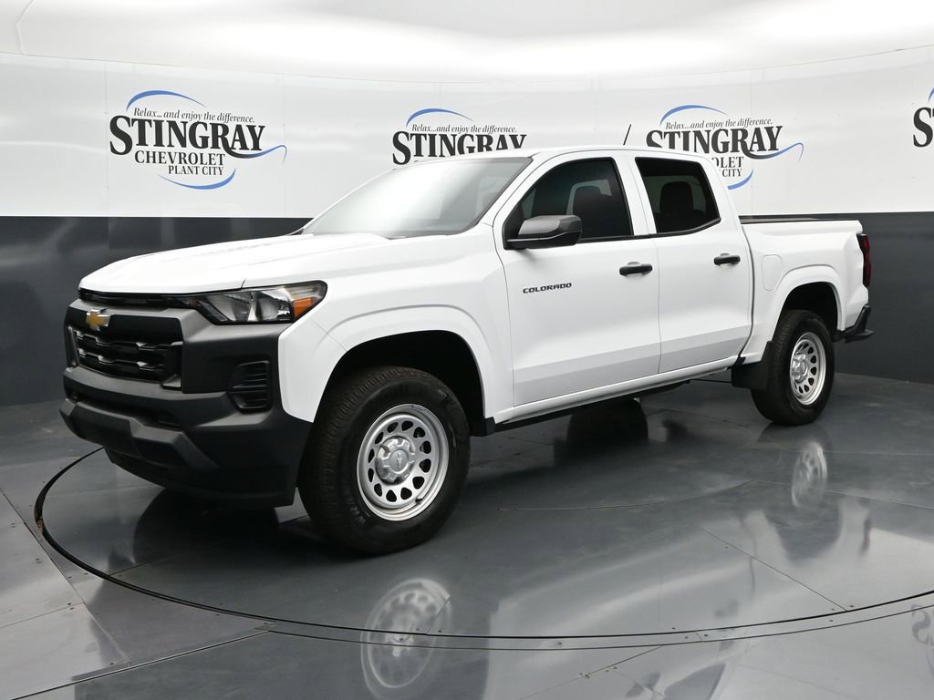 Used 2024 Chevrolet Colorado W/T image 3