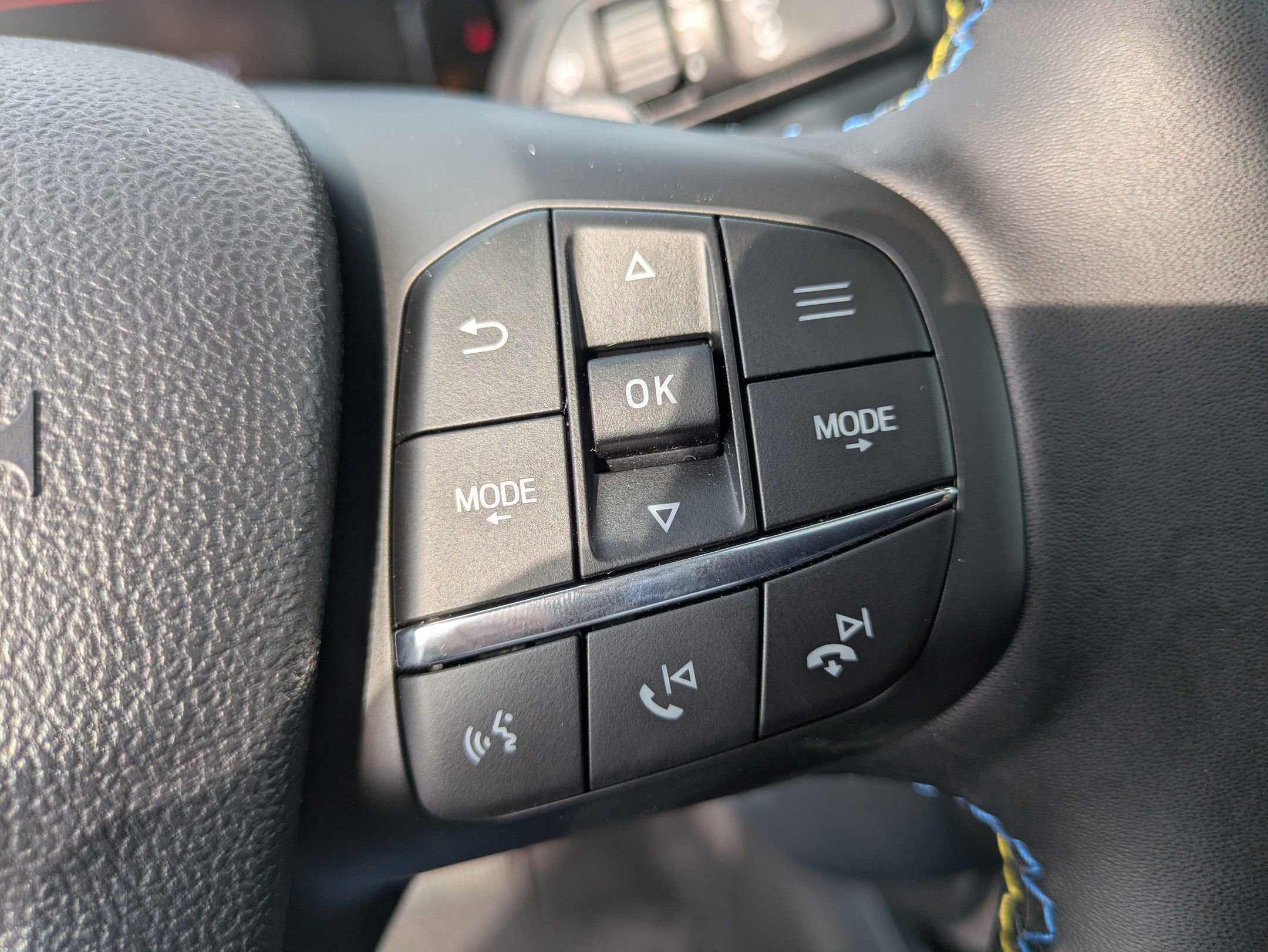 New 2026 Ford Maverick Lobo AWD/4WD image 17