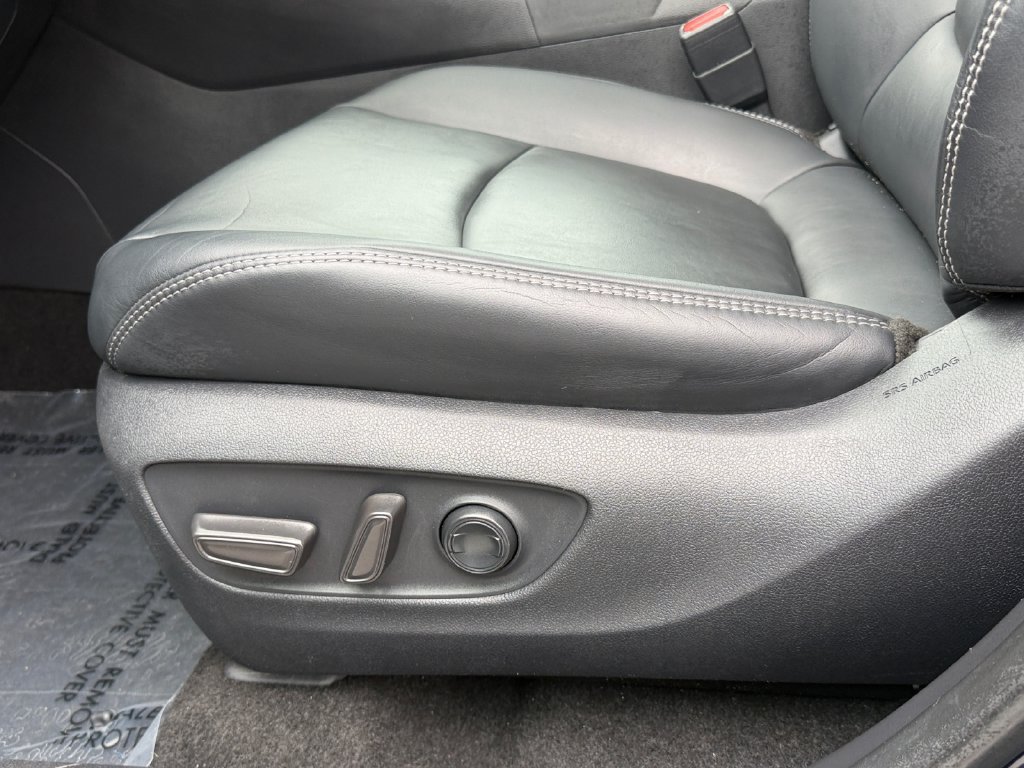 Used 2019 Toyota RAV4 Limited w/ Protection Package AWD/4WD image 17