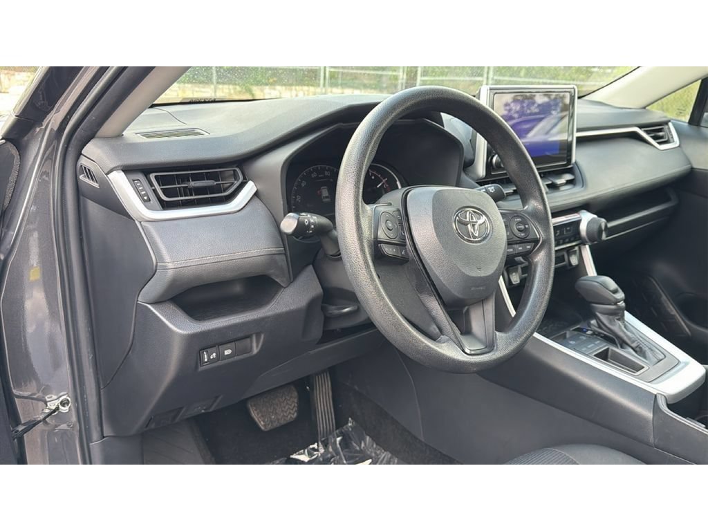 Used 2024 Toyota RAV4 LE FWD image 18