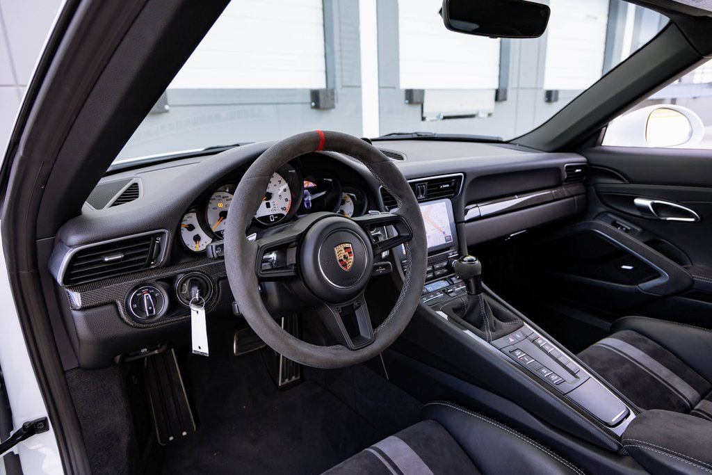 Used 2018 Porsche 911 GT3 image 22