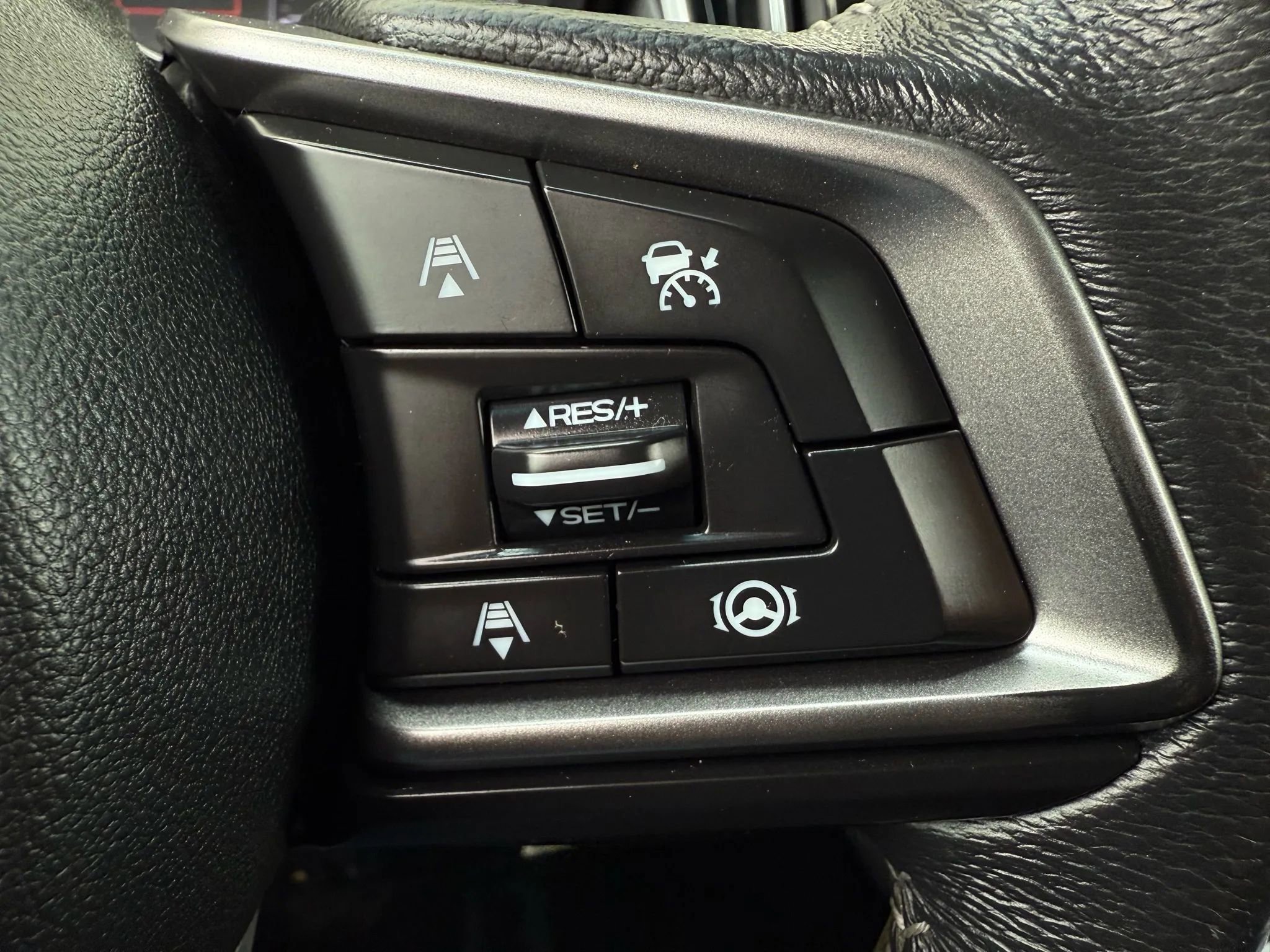 Used 2020 Subaru Outback Premium image 27