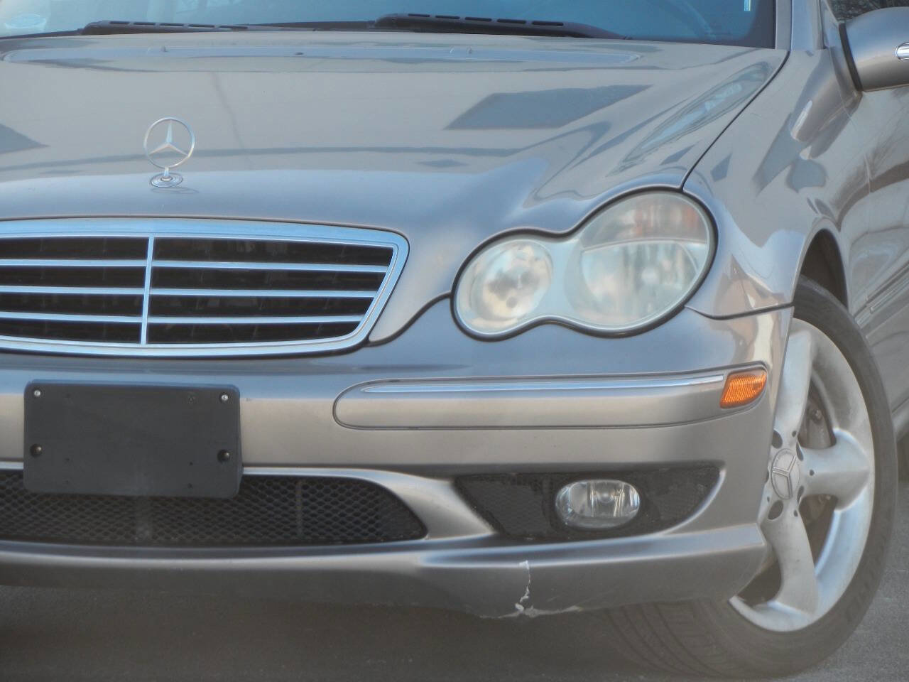 Used 2006 Mercedes-Benz C 230 Sedan w/ Sunroof Pkg image 4