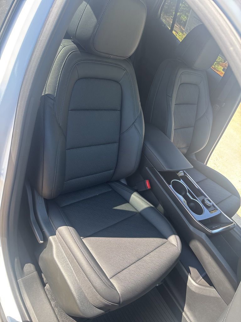 New 2026 Chevrolet Equinox LT w/ Convenience Package II image 45