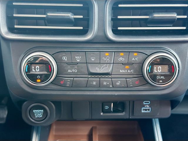 Used 2022 Ford Maverick Lariat w/ Lariat Luxury Package FWD image 32