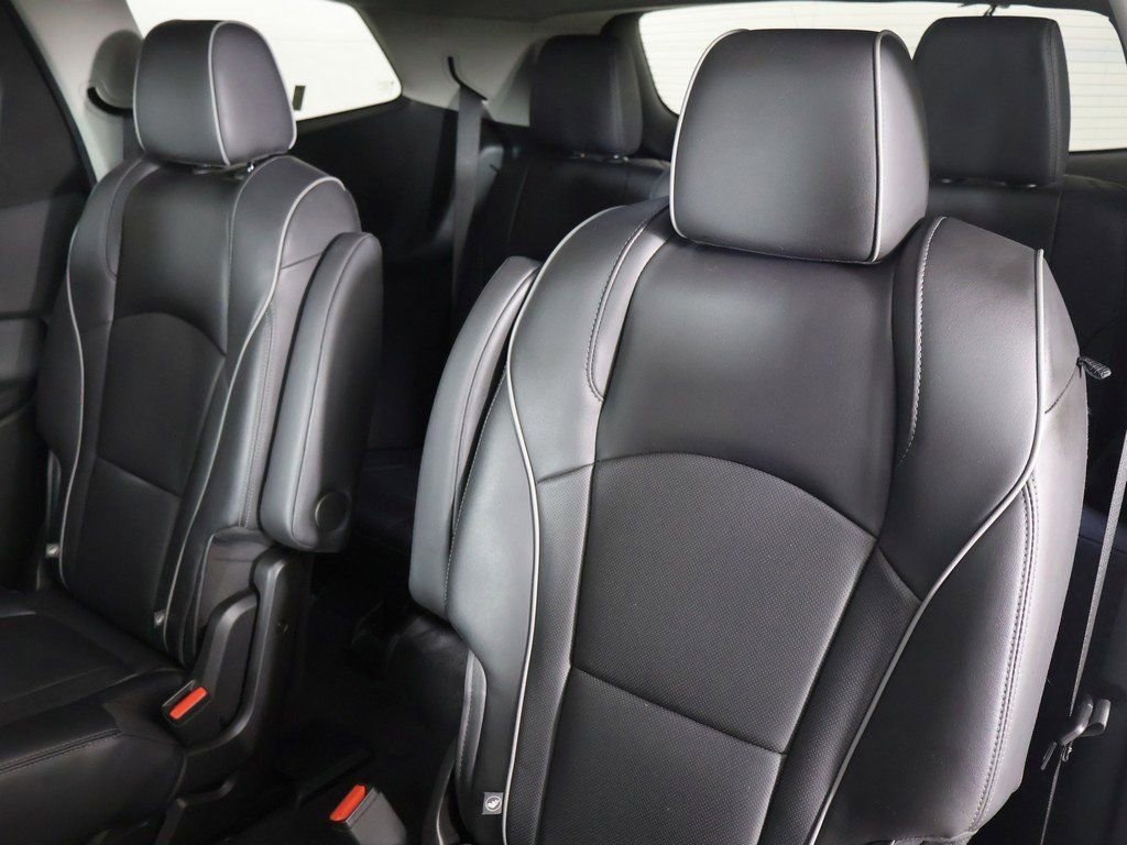 Used 2021 Buick Enclave Avenir w/ Avenir Technology Package image 37